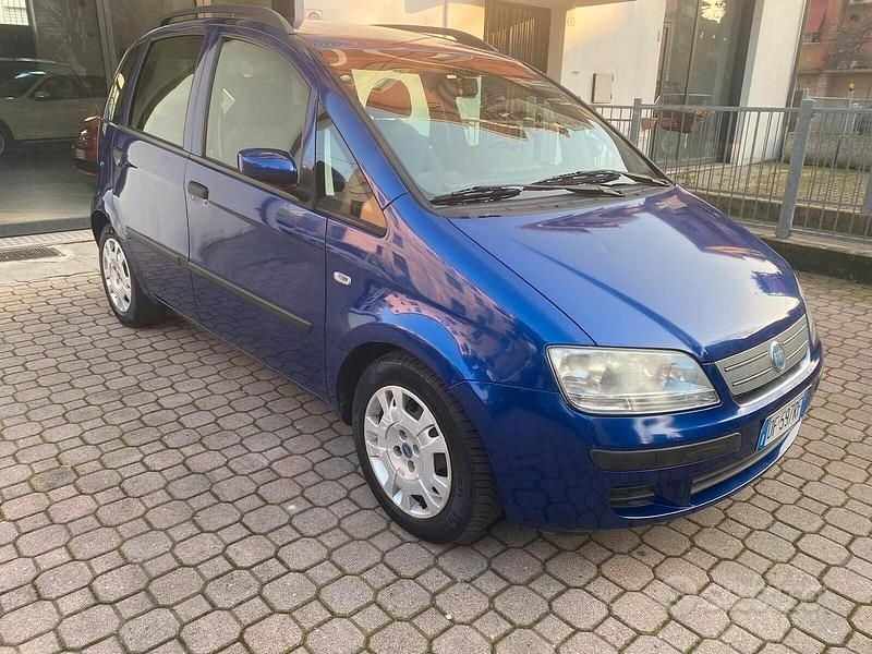 Usata Fiat Idea 80 CV (58 kW) 2007 Blu Monovolume