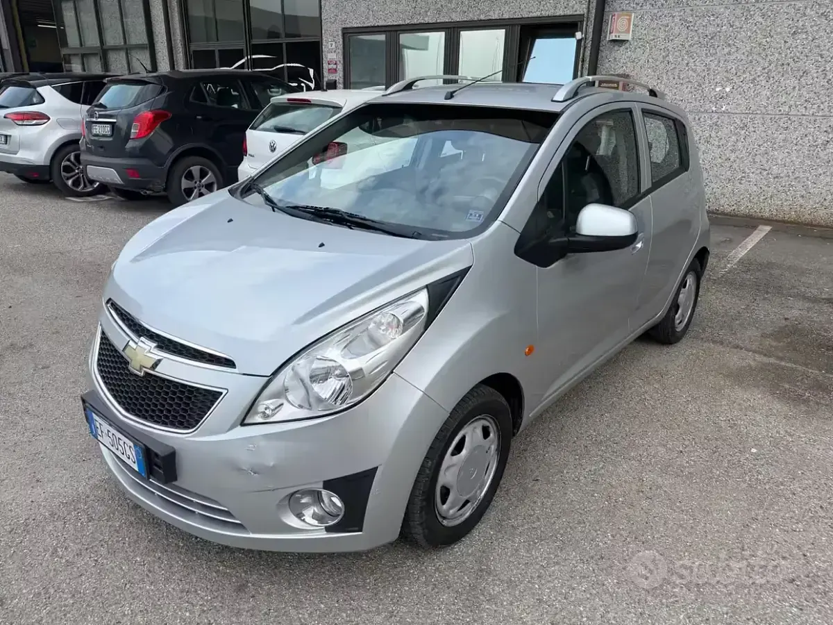 Begagnad Chevrolet Spark LS 68 HK (50 kW) 2010 Grå Halvkombi