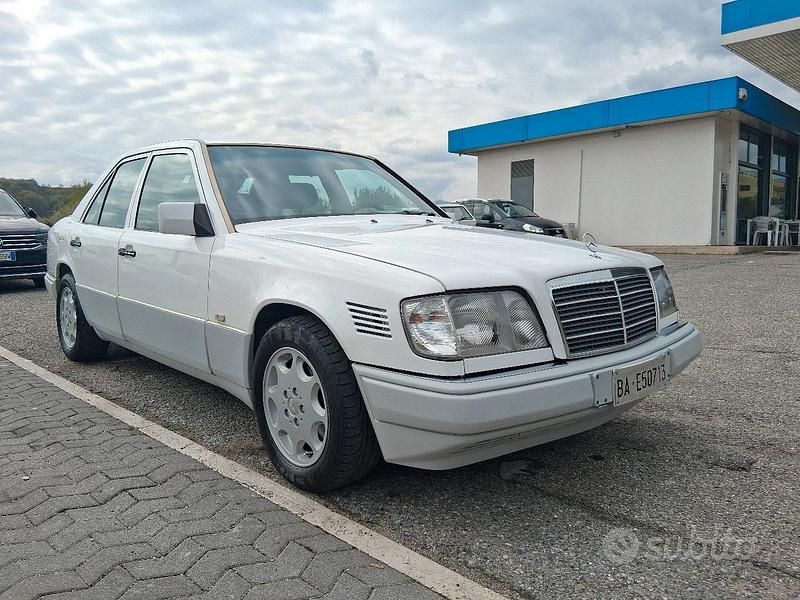 Usata Mercedes E250 113 CV (83 kW) 1993 Berlina