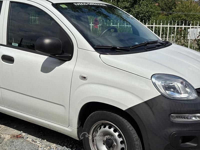 Usata Fiat Panda Pop 69 CV (50 kW) 2019 Bianco Utilitaria