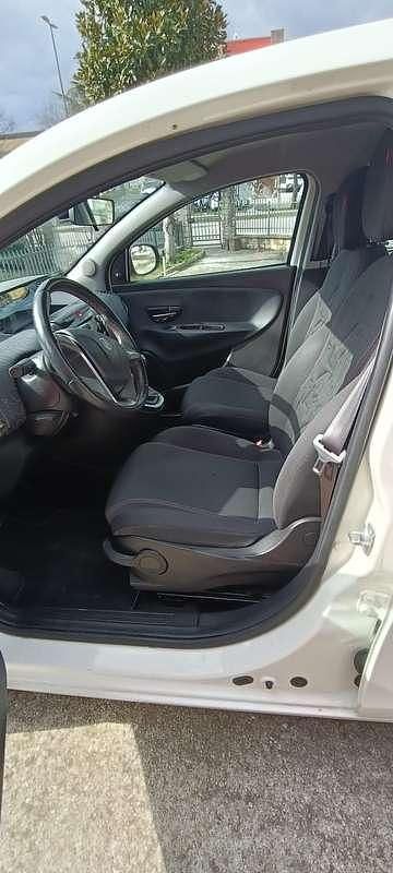 Usata Lancia Ypsilon S 95 CV (69 kW) 2013 Utilitaria