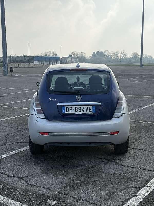 Usata Lancia Ypsilon 60 CV (44 kW) 2008 Utilitaria