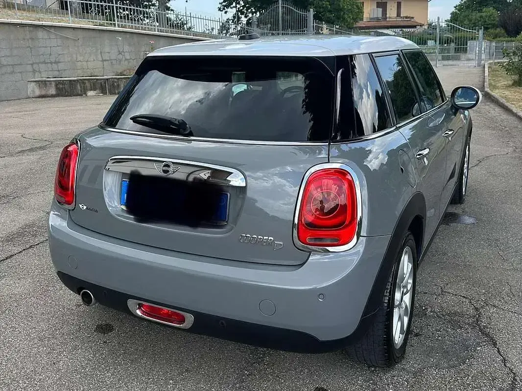 Usata Mini Cooper D 116 CV (85 kW) 2017 Grigio Utilitaria