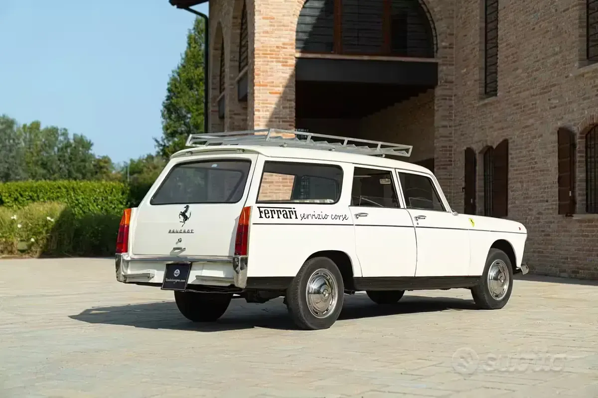 Usata Peugeot 404 10 CV (7 kW) 1960 Bianco Station wagon