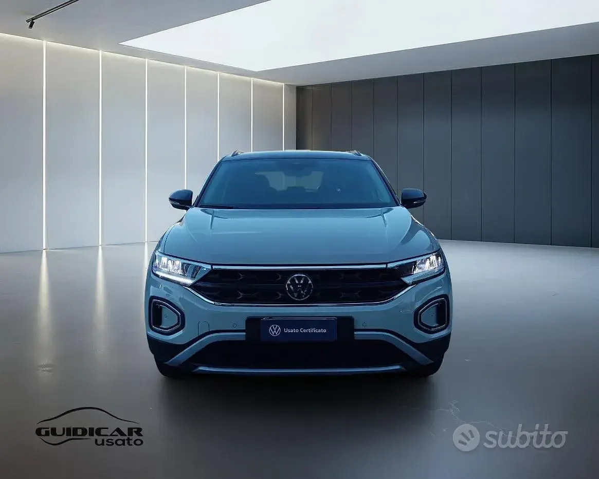Usata VW T-Roc Edition 116 CV (85 kW) 2024 Giallo SUV