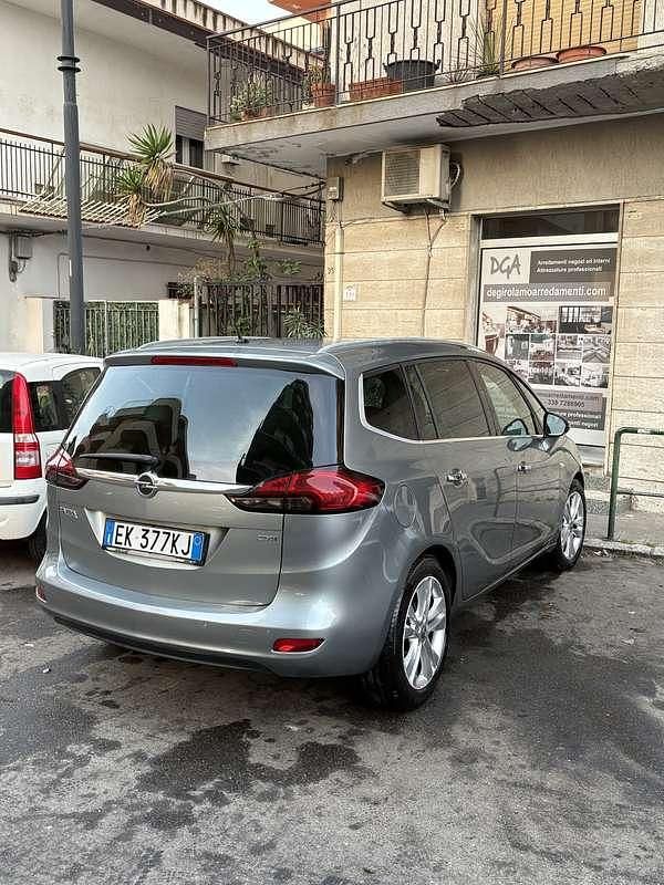 Usata Opel Zafira Family 110 CV (80 kW) 2011 Monovolume