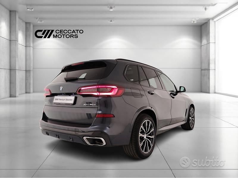 Begagnad BMW X5 M Sport 286 HK (210 kW) 2022 Grå SUV
