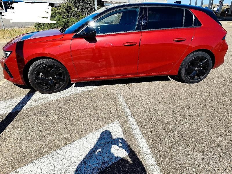 Usata 2023 Opel Astra | 26.500 € - Immagine 1/3
