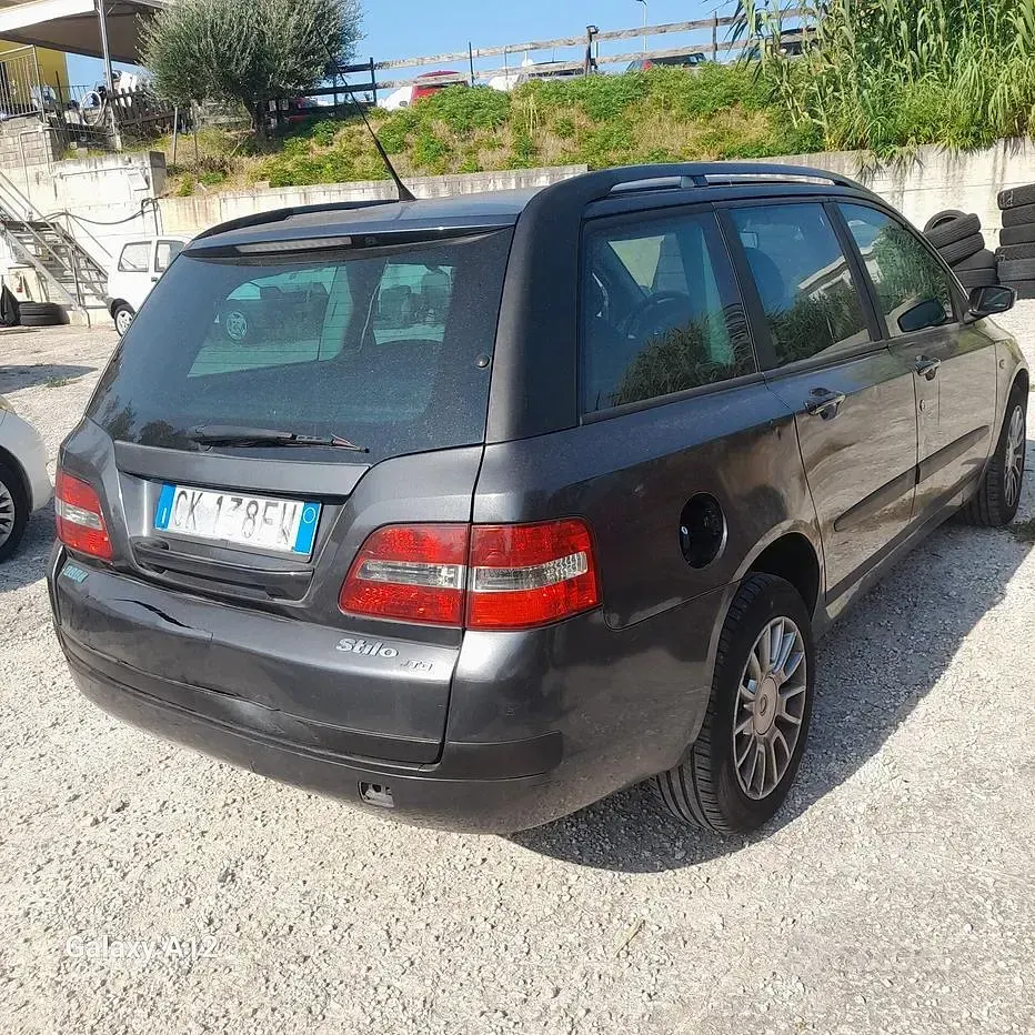 Usata Fiat Stilo Wagon 116 CV (85 kW) 2003 Grigio Station wagon