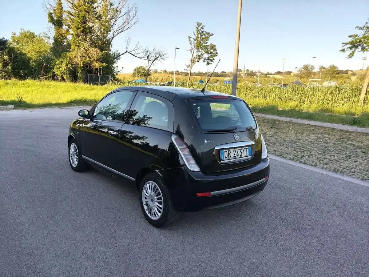 Usata Lancia Ypsilon 60 CV (44 kW) 2008 Other Utilitaria