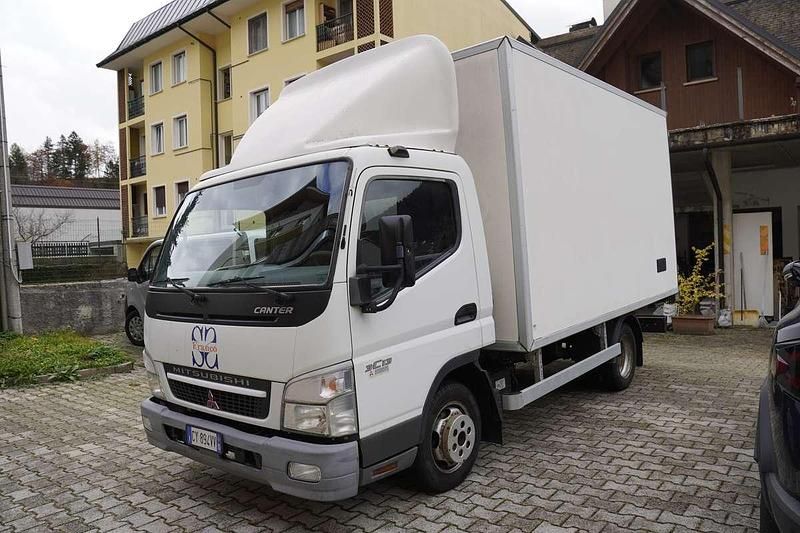 Usata Mitsubishi Canter 125 CV (91 kW) 2006 Furgone