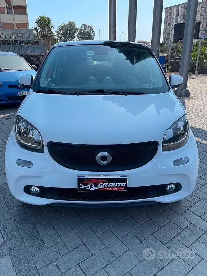Usata Smart ForFour Passion 71 CV (52 kW) 2017 Bianco Utilitaria