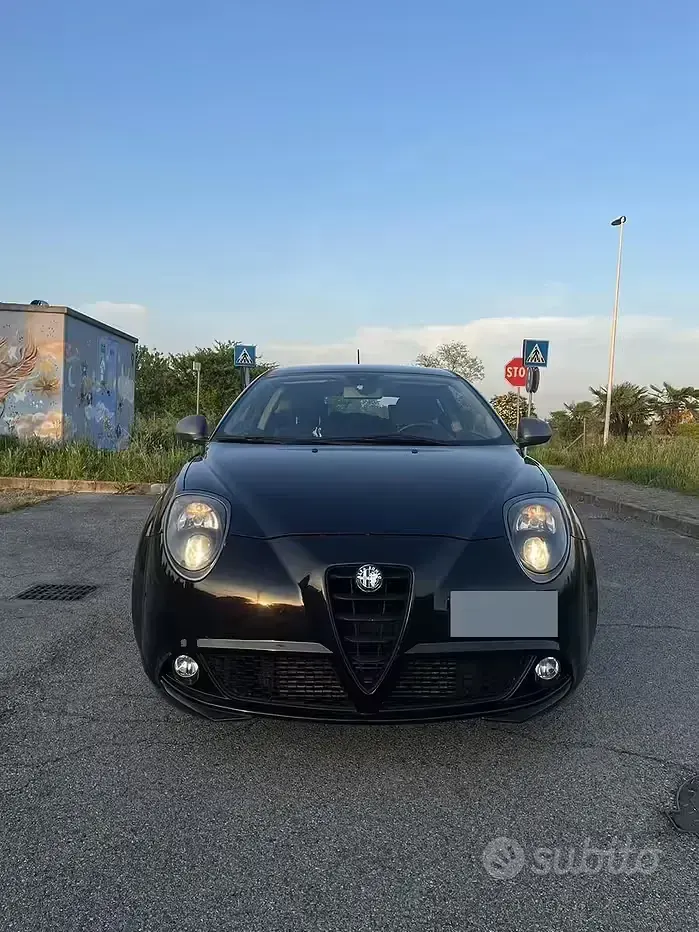 Usata Alfa Romeo MiTo 120 CV (88 kW) 2015 Nero Utilitaria