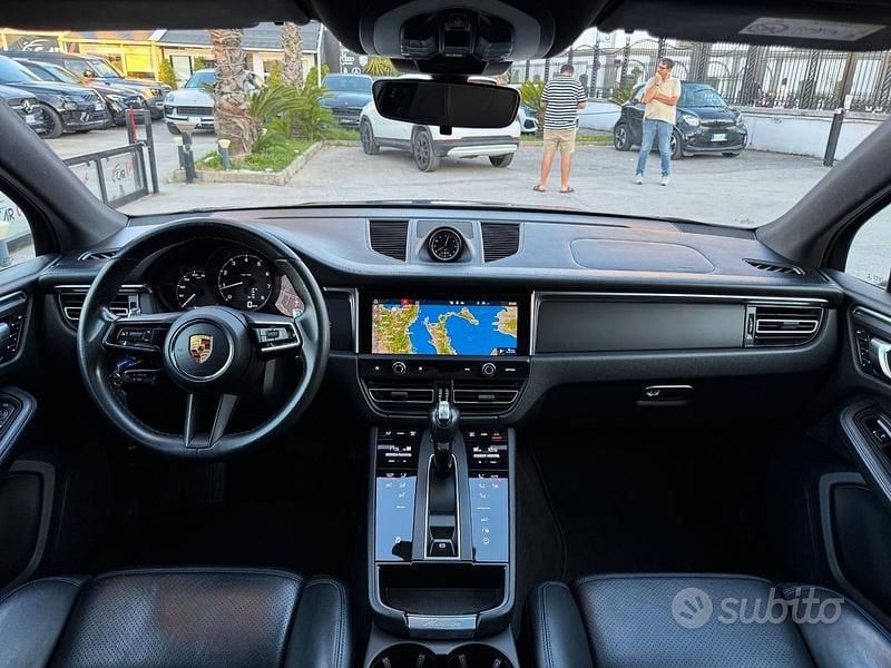 Usata Porsche Macan Turbo 265 CV (194 kW) 2021 Blu SUV