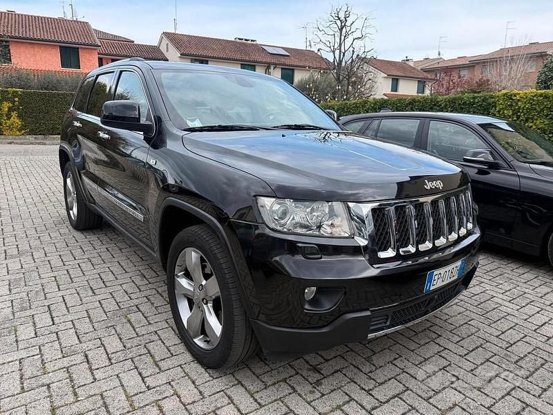 Usata Jeep Grand Cherokee Overland 241 CV (177 kW) 2013 Nero SUV