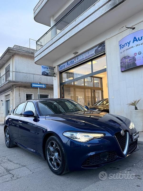 Usata Alfa Romeo Giulia Business 136 CV (100 kW) 2019 Blu Berlina