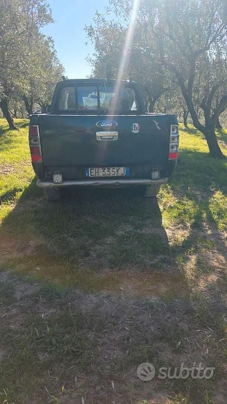 Usata Ford Ranger XLT 143 CV (105 kW) 2011 Verde Pick-up