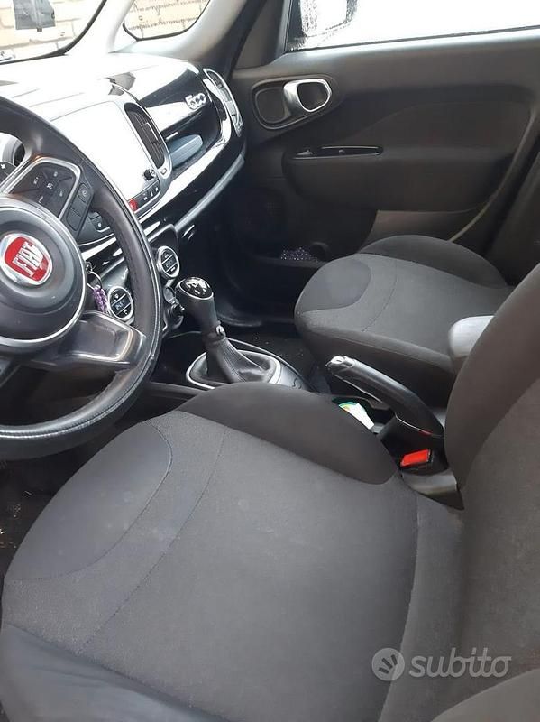 Begagnad Fiat 500L 95 HK (69 kW) 2019 Svart Minibuss