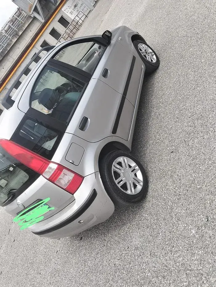 Usata Fiat Panda 60 CV (44 kW) 2004 Grigio Utilitaria