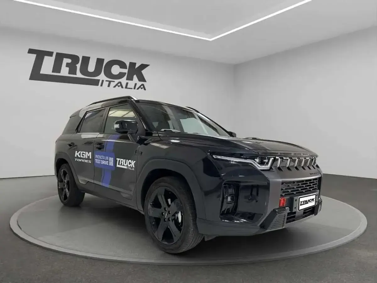 Nuova KGM Torres 204 CV (150 kW) 2026 Space black (lak) SUV