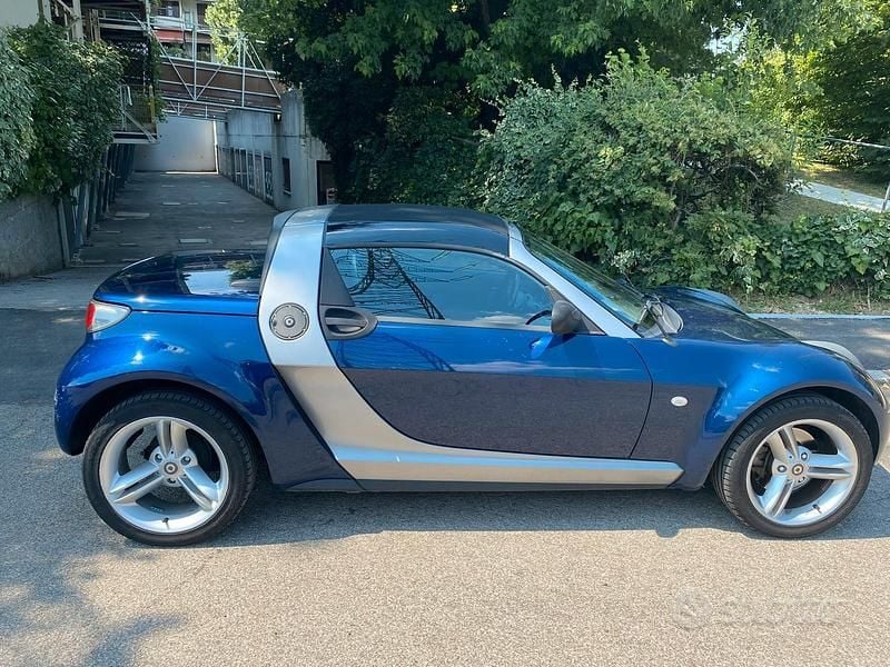 Usata Smart Roadster 82 CV (60 kW) 2005 Blu Cabrio