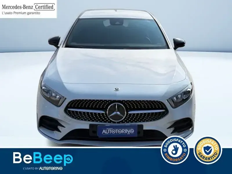 Usata Mercedes A250 Premium 160 CV (117 kW) 2022 Bianco pastello Berlina