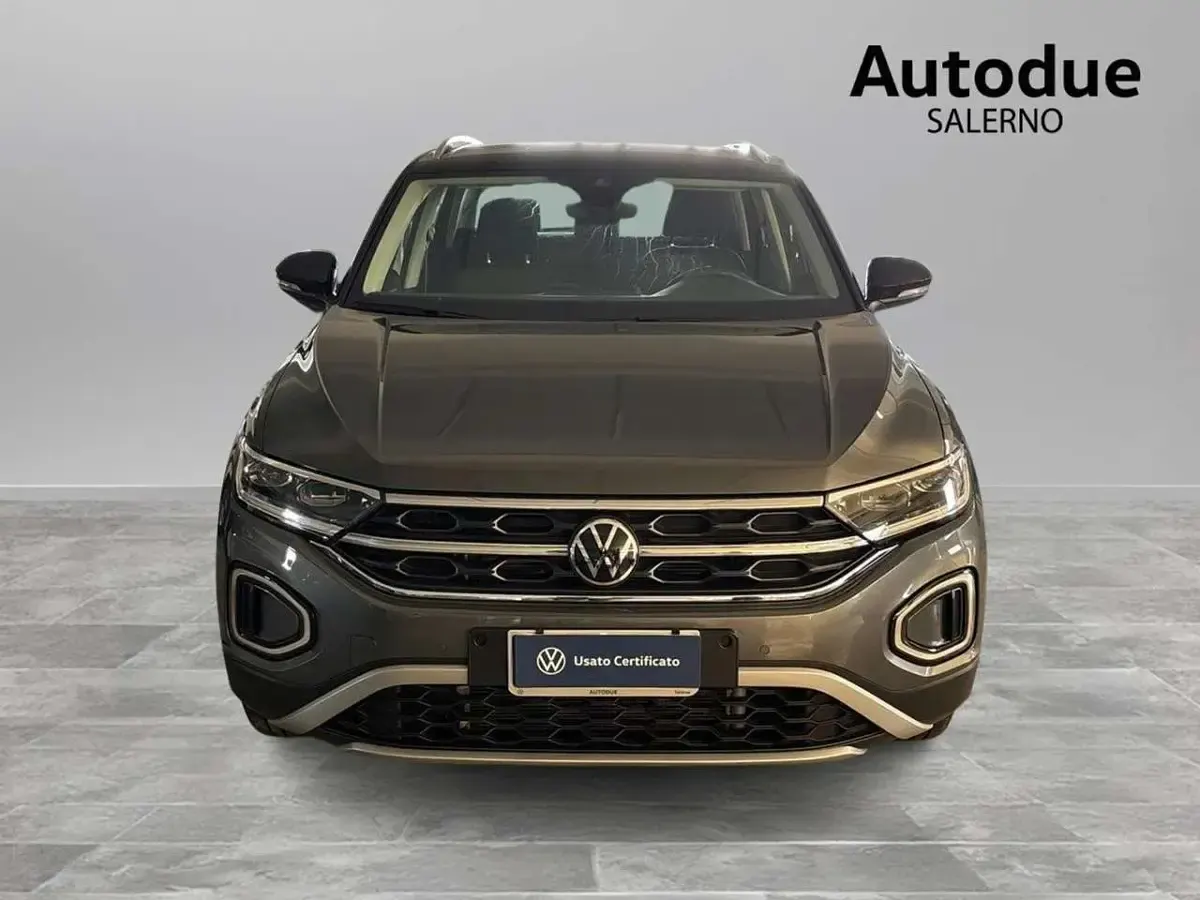 Używany VW T-Roc Style 116 KM (85 kW) 2025 Szary SUV