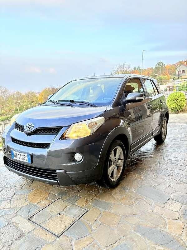 Grigio Usata 2009 Toyota Urban Cruiser Sol SUV | 4000 € (Ottimo prezzo) - Immagine 1/4