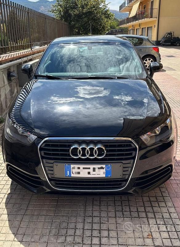 Usata Audi A1 105 CV (77 kW) 2012 Nero Utilitaria
