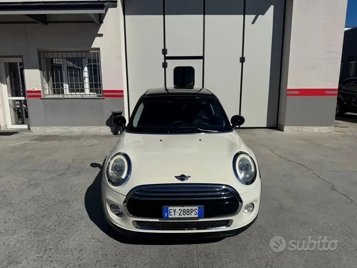 Usata Mini One D Business 116 CV (85 kW) 2015 Bianco Utilitaria