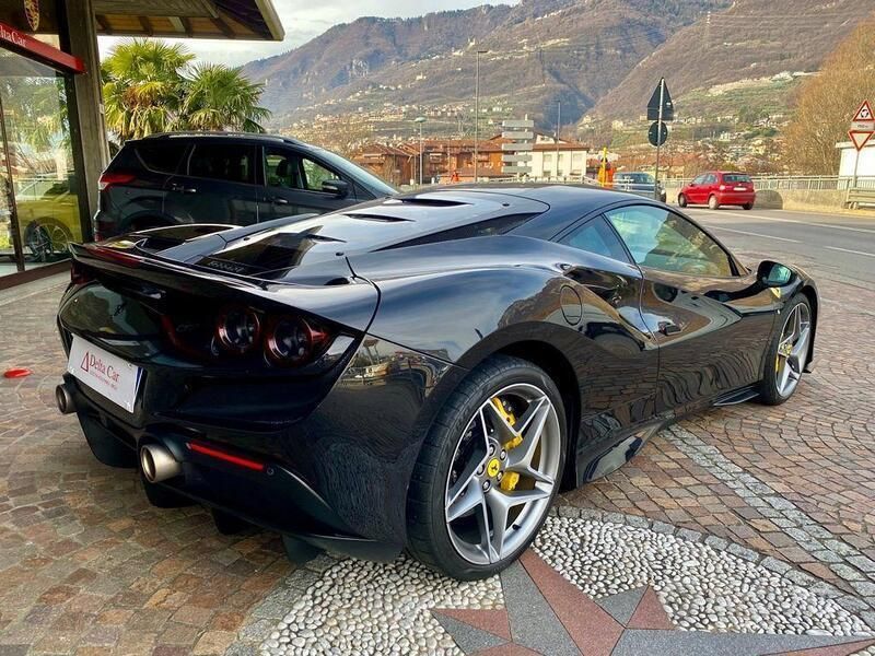 Usata Ferrari F8 721 CV (530 kW) 2021 Nero Coupé