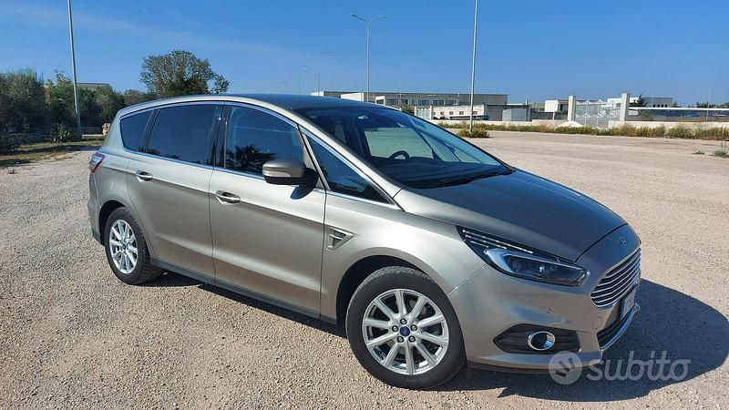 Usata Ford S-MAX S 150 CV (110 kW) 2016 Monovolume