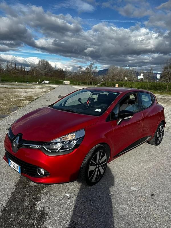 Usata Renault Clio IV 90 CV (66 kW) 2014 Rosso Berlina