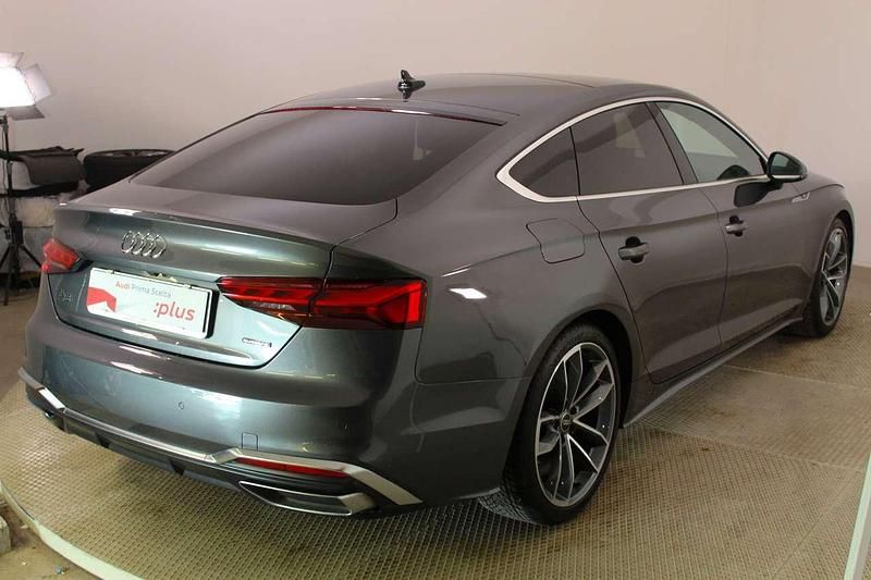Usata Audi A5 S-Line 204 CV (150 kW) 2024 Grigio daytona perlato Berlina