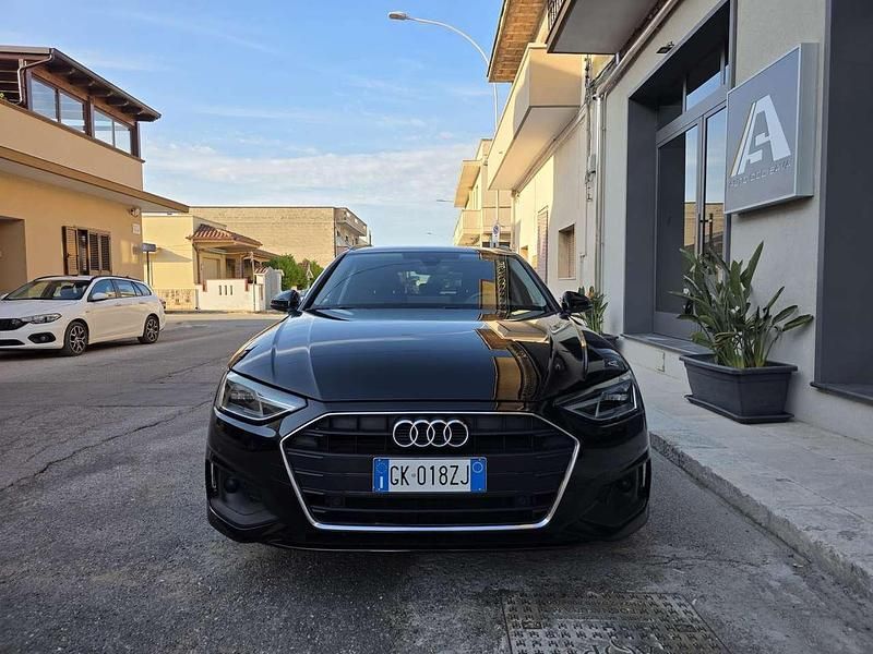 Usata Audi A4 Business 136 CV (100 kW) 2022 Nero Station wagon