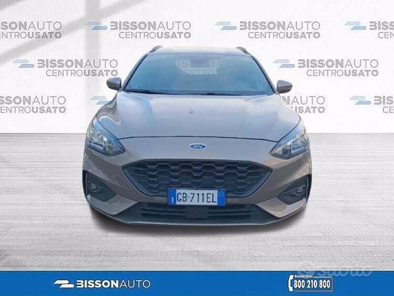 Usata Ford Focus ST-Line 150 CV (110 kW) 2020 Beige Station wagon