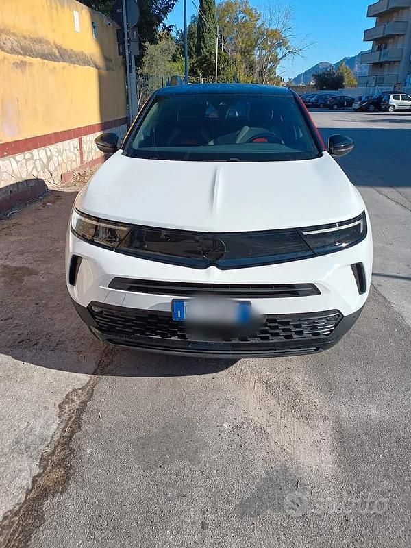Usata Opel Mokka GS Line 101 CV (74 kW) 2023 Bianco SUV