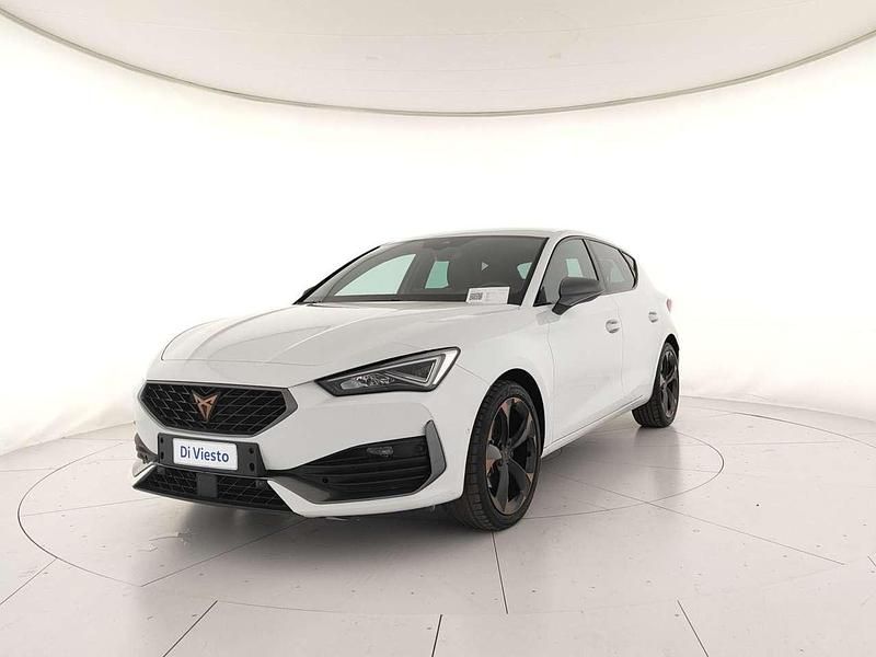 Bianco nevada Usata 2024 Cupra Leon Berlina | 26.500 € (Ottimo prezzo) - Immagine 1/4