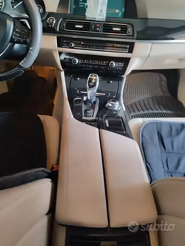 Usata BMW 520 184 CV (135 kW) 2011 Bluazzurro Station wagon