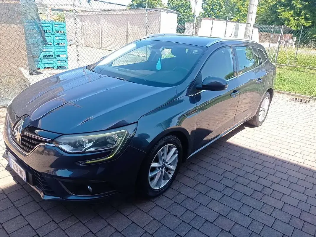Usata Renault Mégane GrandTour Business 110 CV (80 kW) 2018 Grigio Station wagon
