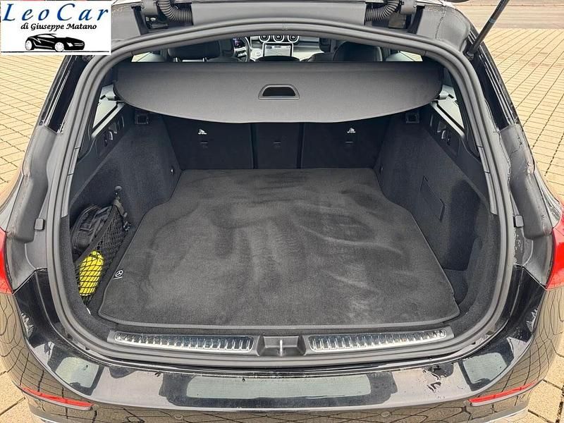 Usata Mercedes C220 AMG line 197 CV (144 kW) 2024 Nero Station wagon