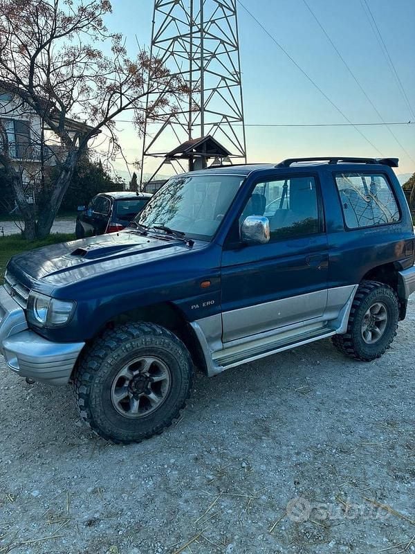 Usata Mitsubishi Pajero 1999 Blu SUV