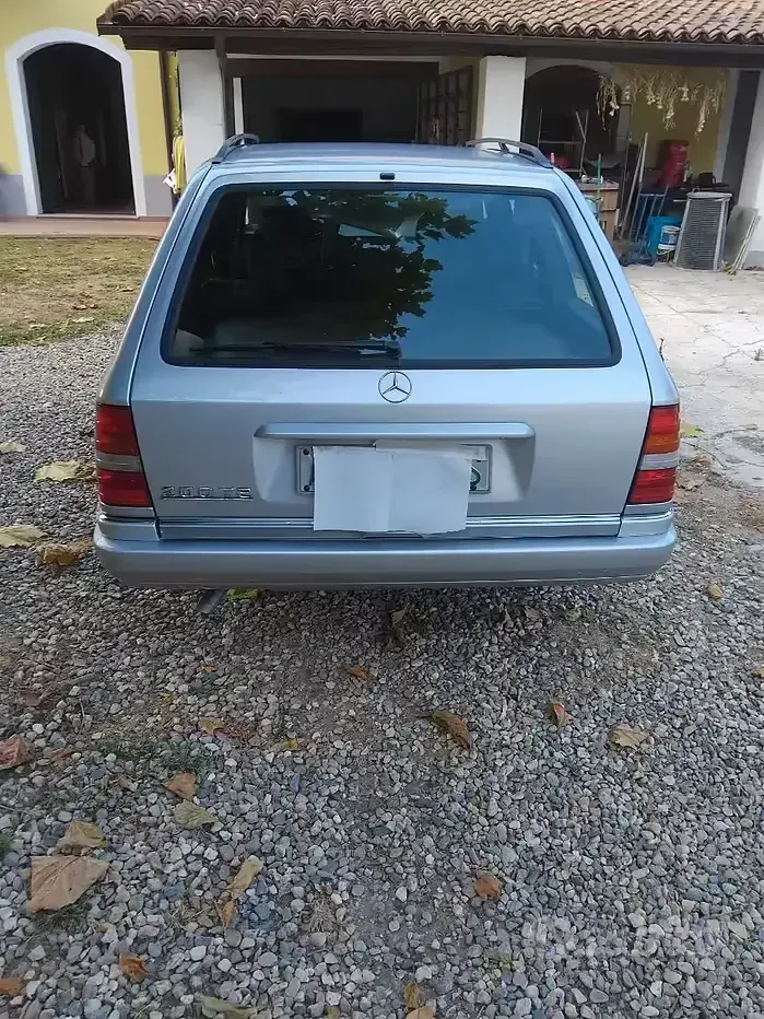 Usata Mercedes 200 105 CV (77 kW) 1994 Grigio Station wagon