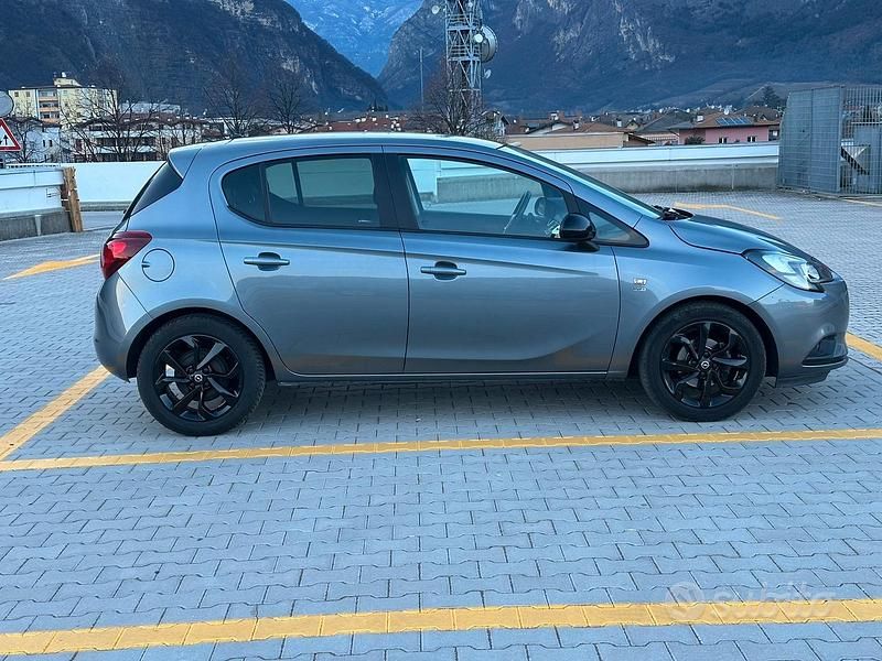 Usata Opel Corsa 70 CV (51 kW) 2019 Grigio Utilitaria