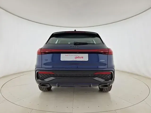 Nuova Audi Q5 S-Line 204 CV (150 kW) 2025 Blu navarra metallizzato SUV
