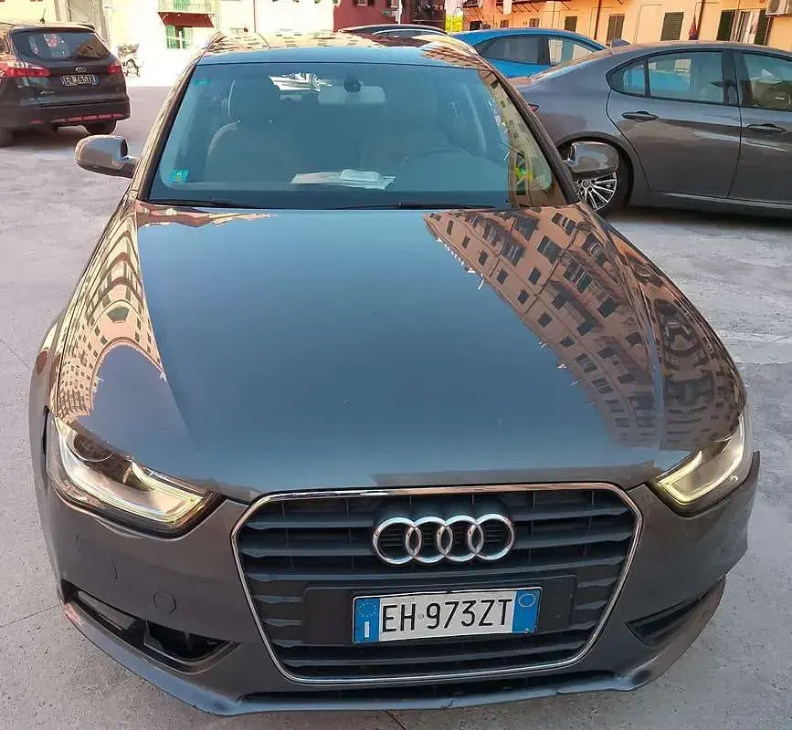 Usata Audi A4 Advanced Plus 177 CV (130 kW) 2012 Grigio Station wagon