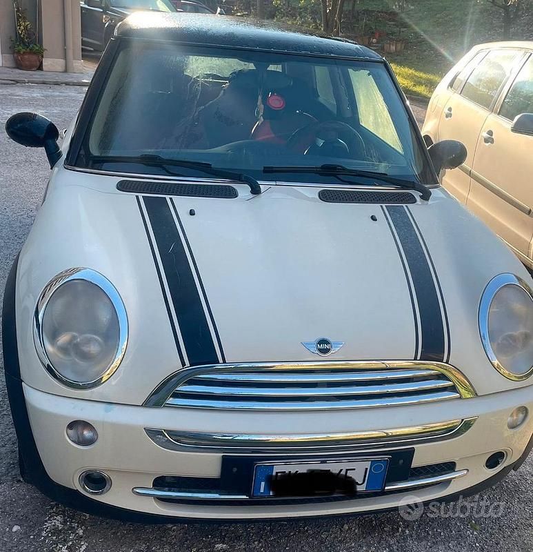 Usata Mini Cooper Coupé 116 CV (85 kW) 2005 Bianco Coupé