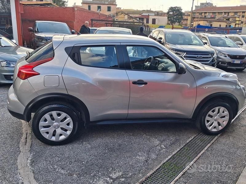 Usata Nissan Juke 117 CV (86 kW) 2013 Grigio SUV