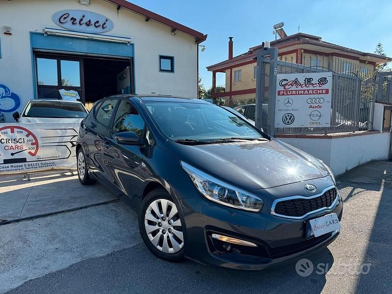 Usata Kia Ceed Active 110 CV (80 kW) 2016 Grigio Utilitaria