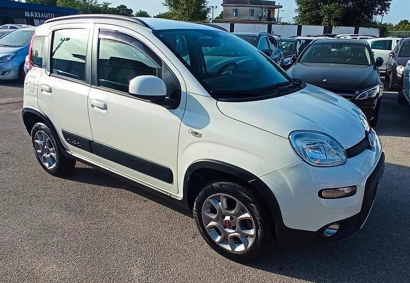 Usata Fiat Panda 4x4 75 CV (55 kW) 2012 Bianco Utilitaria